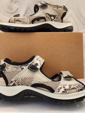 ECCO "OffRoad" Muti Color Gravel Sandals. NIB. Size EU 37/US 6-6.5